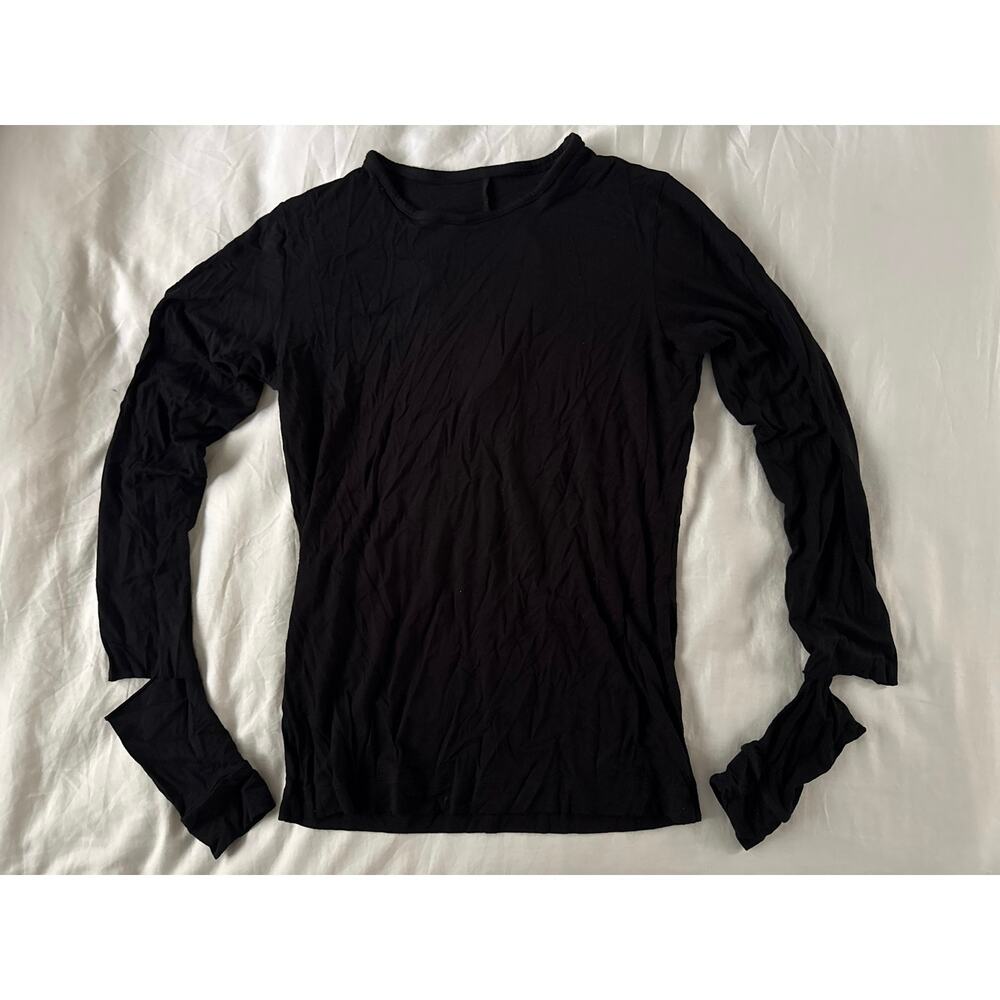 Black Body Con Long-sleeve w/ Back Keyhole & Wrist Cutouts
